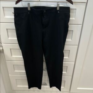 Chico's Black Straight Leg Jeans Classic Style